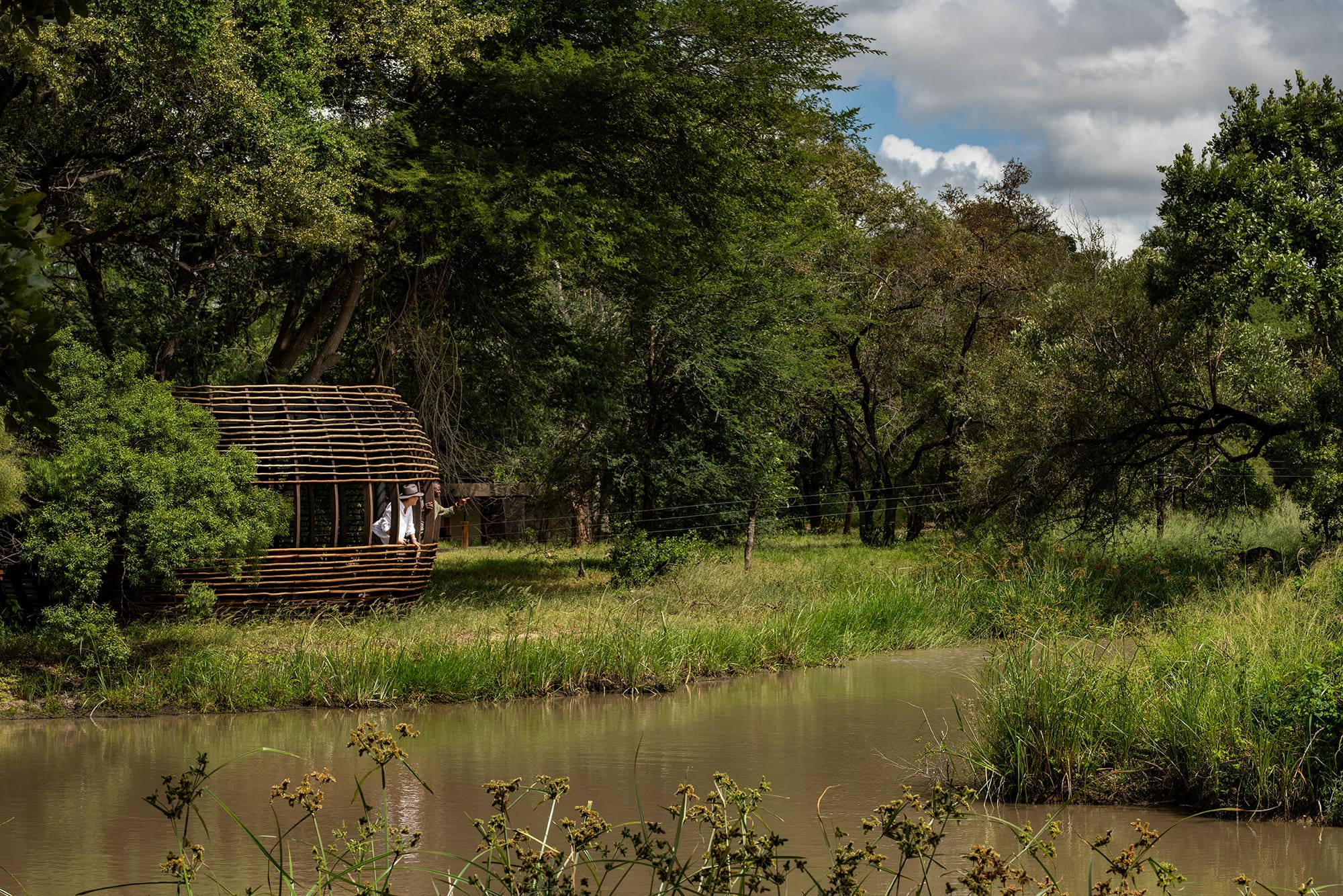 Tanda Tula Nest overlooking the waterhole